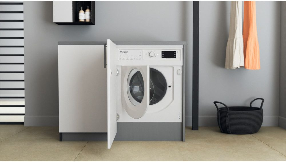 Встраиваемая стиральная машина Whirlpool BI WDWG 751482 EU N