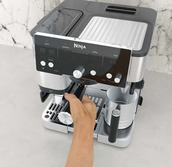 Кофемашина Ninja Luxe Café Essential ES501EU Кофемашина Ninja Luxe Café Essential ES501EU