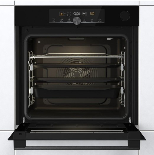 Духовой шкаф с добавлением пара Gorenje BSA6747A04BG