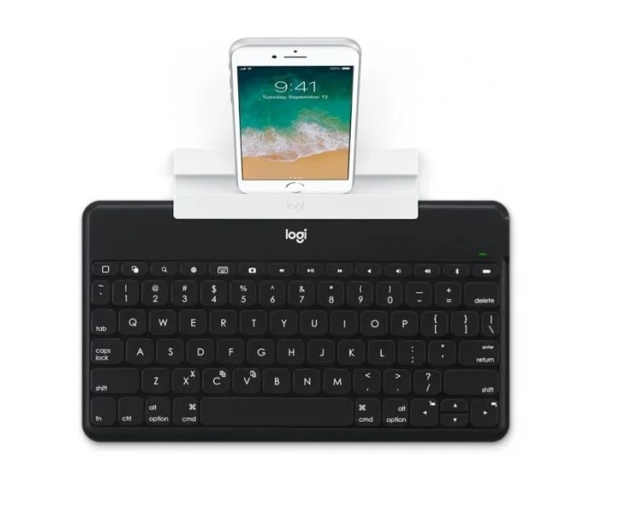 Беспроводная клавиатура Logitech Keys-To-Go Bluetooth Black (920-010126) Беспроводная клавиатура Logitech Keys-To-Go Bluetooth Black (920-010126)