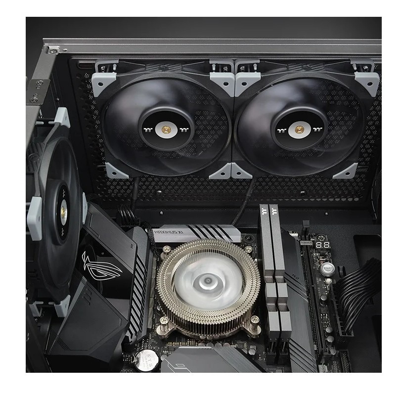 Кулер для корпуса Thermaltake TOUGHFAN 14 Radiator Fan -Black ( CL-F118-PL14BL-A) Кулер для корпуса Thermaltake TOUGHFAN 14 Radiator Fan -Black ( CL-F118-PL14BL-A)