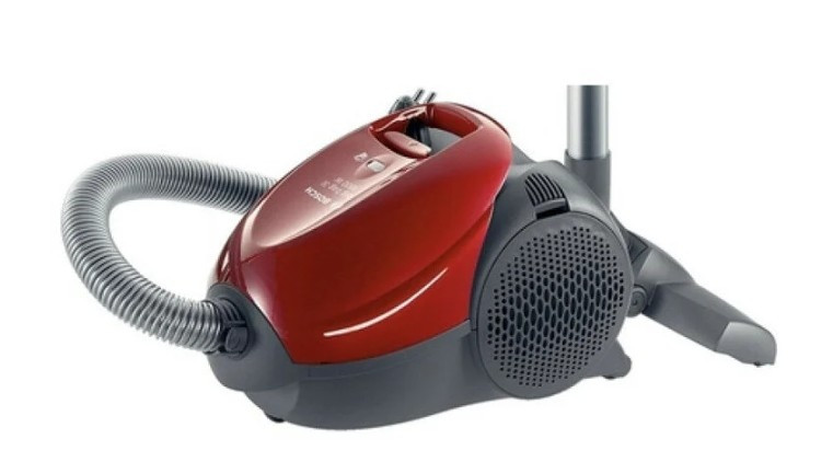 Пылесос Bosch BSN 1701, красный Пылесос Bosch BSN 1701, красный