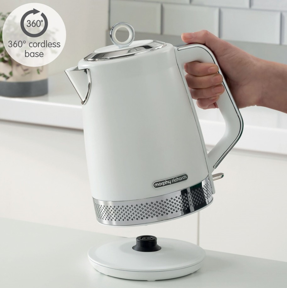 Чайник электрический MORPHY RICHARDS Illumination