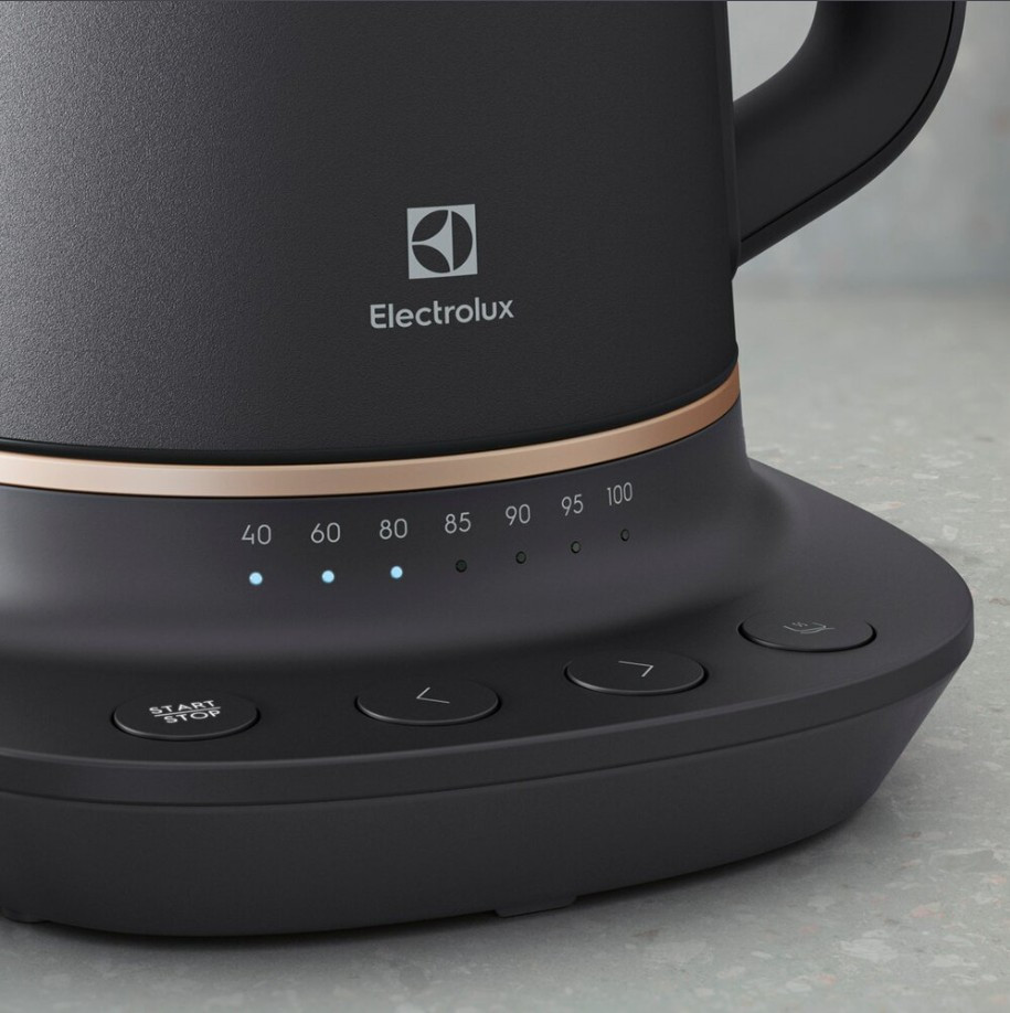 Чайник электрический ELECTROLUX E7K1-6BP