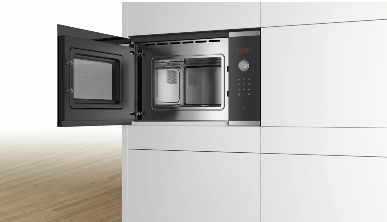 Микроволновая печь встраиваемая Bosch BFL523MS0, черный