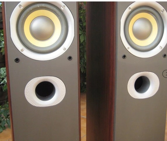 Акустическая система M-AUDIO HTS-700 Акустическая система M-AUDIO HTS-700