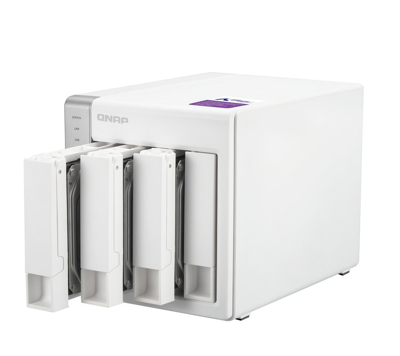 Сетевое хранилище QNAP D4 Сетевое хранилище QNAP D4