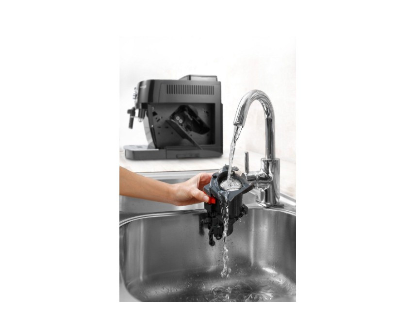 Кофемашина Delonghi ECAM 22.112.B