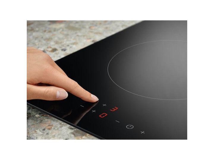 Электрическая варочная панель Electrolux LHR 3233CK Domino 300