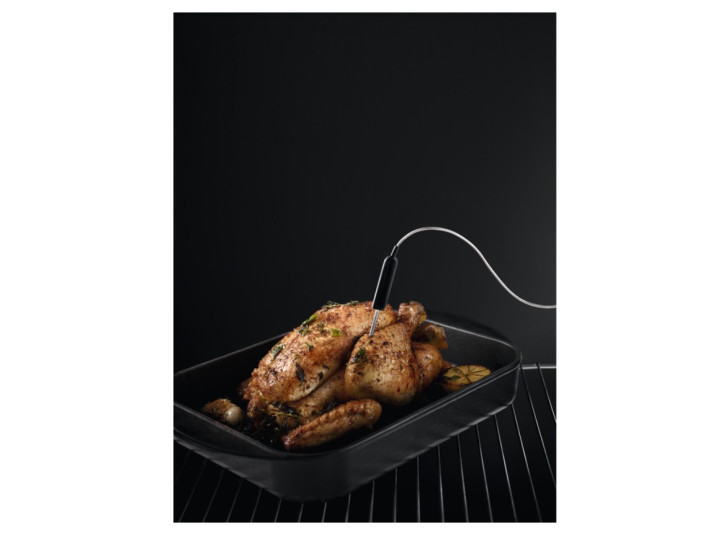 Духовой шкаф электрический AEG BPE 642120M