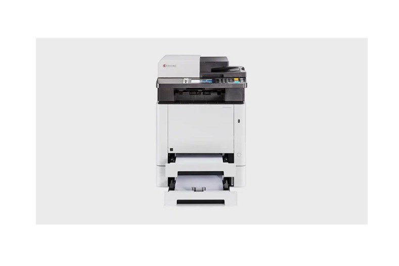 МФУ лазерное KYOCERA ECOSYS M5526cdw, цветн., A4, белый/черный