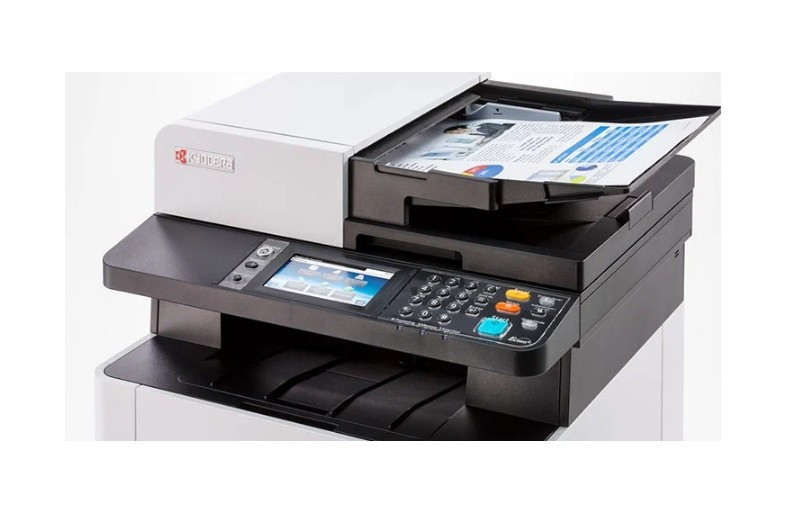 МФУ лазерное KYOCERA ECOSYS M5526cdw, цветн., A4, белый/черный