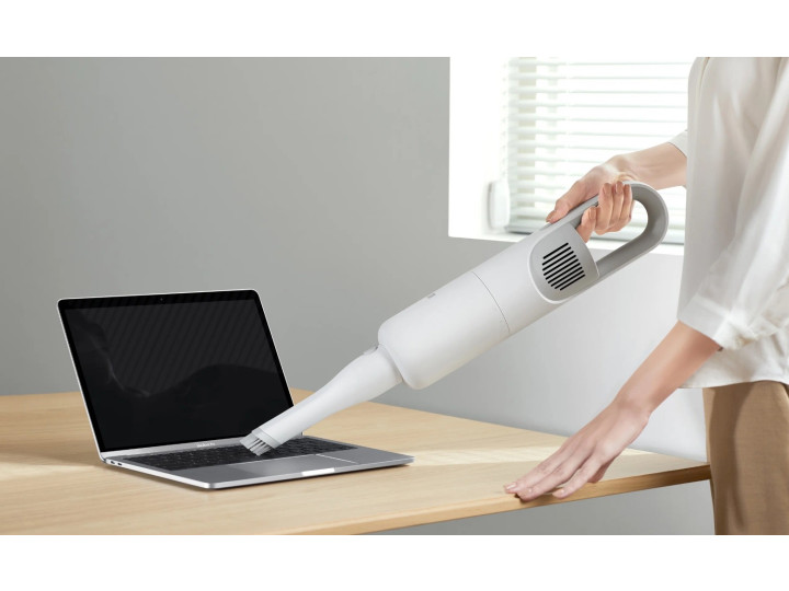 Пылесос Xiaomi Mi Handheld Vacuum Cleaner Light, белый Пылесос Xiaomi Mi Handheld Vacuum Cleaner Light, белый