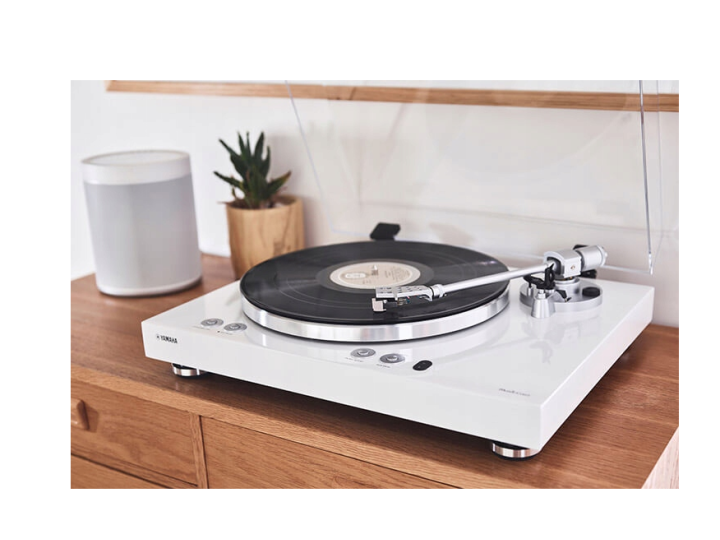 Проигрыватель винила Yamaha MusicCast Vinyl 500 белый