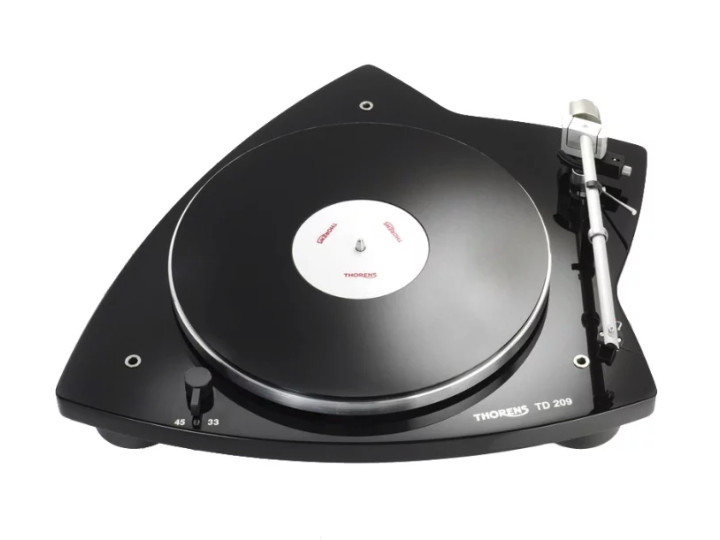 Проигрыватель винила Thorens TD 209