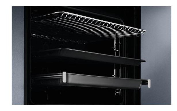 Духовой шкаф Electrolux SteamBake EOD6P77WZ